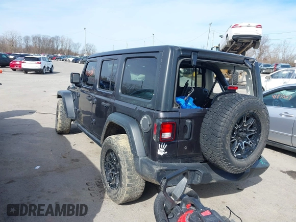 2020 Jeep Wrangler Unlimited Sport S z VIN 1C4HJXDN3LW155884, wystawiony jako IAAI lot #41868363 z przebiegiem 82 901 mil mil oraz . Historia ofert i sprzedaży dostępna na DreamBid. Obrazek 3.