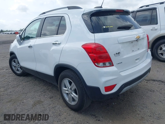 2019 Chevrolet Trax LT with VIN KL7CJLSB0KB957002, listed as a IAAI auction lot 41956062 with 27,928 mi miles and . Bid and sale history available at carsss.com. Image 3.