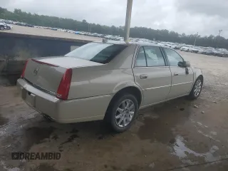 2011 Cadillac DTS Premium Collection z VIN 1G6KH5E61BU125972, wystawiony jako Copart lot #58870355 z przebiegiem 120 373 mil mil oraz Szkoda całkowita • Salvage title. Historia ofert i sprzedaży dostępna na DreamBid. Obrazek 3.