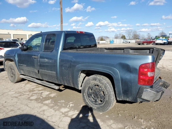 2007 Chevrolet Silverado 1500 LT w/1LT with VIN 1GCEC19J57Z650057, listed as a Copart auction lot 45839265 with 208,973 mi miles and Salvage Title. Bid and sale history available at carsss.com. Image 2.