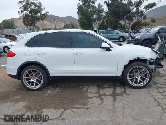 2014 Porsche Cayenne with VIN WP1AA2A27ELA09019, listed as a IAAI auction lot 42068012 with 77,997 mi miles and . Bid and sale history available at DreamBid. Image 14.