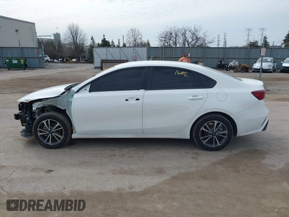 2024 Kia Forte LXS with VIN 3KPF24ADXRE784060, listed as a IAAI auction lot 41821682 with 24,794 mi miles and . Bid and sale history available at DreamBid. Image 15.