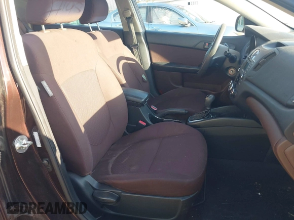 2011 Kia Forte EX with VIN KNAFU4A29B5361400, listed as a IAAI auction lot 41951264 with 131,177 mi miles. Bid and sale history available at carsss.com. Image 5.
