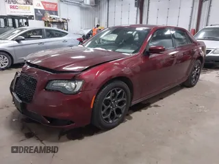 2018 Chrysler 300 S с VIN 2C3CCAGG5JH302401, выставлен на аукционе IAAI как лот 41493239 с пробегом 171 610 миль миль и . История ставок и продаж доступна на DreamBid. Изображение 19.