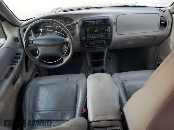 2000 Ford Explorer with VIN 1FMZU63X3YUB63135, listed as a Copart auction lot 75742324 with 168,191 mi miles and Salvage title. Bid and sale history available at DreamBid. Image 8.