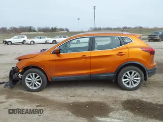 2017 Nissan Rogue Sport SL with VIN JN1BJ1CR8HW103023, listed as a IAAI auction lot 41810707 with 77,172 mi miles. Bid and sale history available at carsss.com. Image 14.