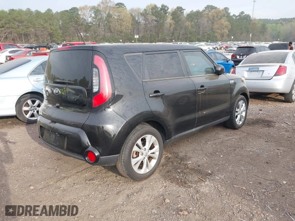 2016 Kia Soul + with VIN KNDJP3A53G7241001, listed as a IAAI auction lot 41877419 with 159,155 mi miles. Bid and sale history available at carsss.com. Image 4.