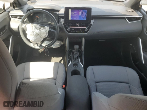 2025 Toyota Corolla Cross Hybrid S с VIN 7MUFBABG1SV064218, выставлен на аукционе Copart как лот 54798305 с пробегом 3 560 миль миль и Списание • Salvage title. История ставок и продаж доступна на DreamBid. Изображение 8.