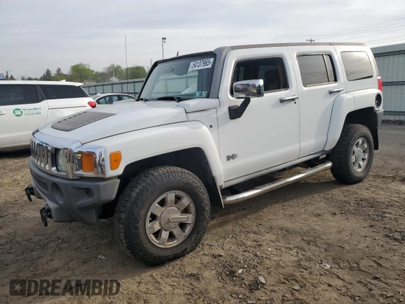 2007 Hummer H3 SUV with VIN 5GTDN13E678102441, listed as a Copart auction lot 54137965 with 199,890 mi miles and Salvage Title. Bid and sale history available at carsss.com. Image 1.