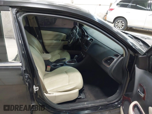 2011 Chrysler 200 Limited with VIN 1C3BC2FG0BN582109, listed as a IAAI auction lot 41972797 with 156,900 mi miles. Bid and sale history available at carsss.com. Image 5.