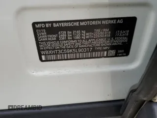 2019 BMW X1 xDrive28i with VIN WBXHT3C59K5L90317, listed as a Copart auction lot 61028125 with 46,789 mi miles and Salvage title. Bid and sale history available at DreamBid. Image 13.