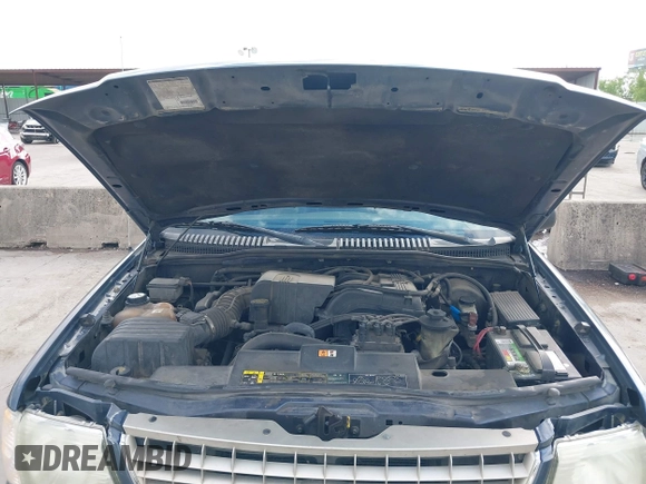 2002 Ford Explorer Eddie Bauer с VIN 1FMZU64E12ZB38127, выставлен на аукционе IAAI как лот 42103590 с пробегом 214 100 миль миль и . История ставок и продаж доступна на DreamBid. Изображение 10.