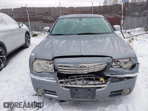 2006 Chrysler 300 C with VIN 2C3KK63H66H382504, listed as a IAAI auction lot 40599570 with 161,754 mi miles. Bid and sale history available at carsss.com. Image 12.
