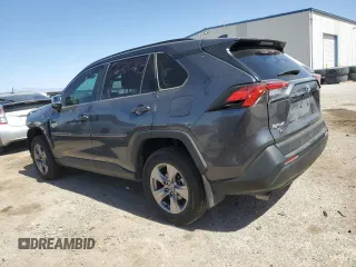 2023 Toyota RAV4 XLE with VIN 2T3W1RFV9PW272647, listed as a Copart auction lot 47426875 with 31,427 mi miles and Salvage Title. Bid and sale history available at carsss.com. Image 2.