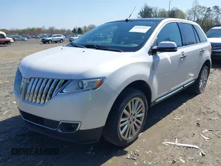 2013 Lincoln MKX with VIN 2LMDJ8JK7DBL13659, listed as a IAAI auction lot 41922667 with 113,858 mi miles. Bid and sale history available at carsss.com. Image 16.