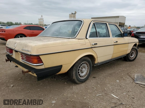 1983 Mercedes-Benz 300 with VIN WDBAB33A2DB030078, listed as a Copart auction lot 54630525 with 233,016 mi miles and Clean Title. Bid and sale history available at carsss.com. Image 3.