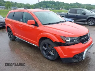 2019 Dodge Journey Crossroad z VIN 3C4PDCGB5KT868612, wystawiony jako IAAI lot #42156800 z przebiegiem 99 625 mil mil oraz . Historia ofert i sprzedaży dostępna na DreamBid. Obrazek 1.