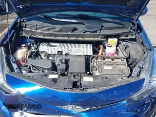 2015 Toyota Prius Two with VIN JTDZN3EU0FJ036229, listed as a IAAI auction lot 42007222 with 78,107 mi miles and . Bid and sale history available at DreamBid. Image 10.