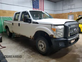2011 Ford F-250 XL z VIN 1FT7W2B63BEC08342, wystawiony jako Copart lot #53965655 z przebiegiem 207 765 mil mil oraz Czysty tytuł • Clean title. Historia ofert i sprzedaży dostępna na DreamBid. Obrazek 4.