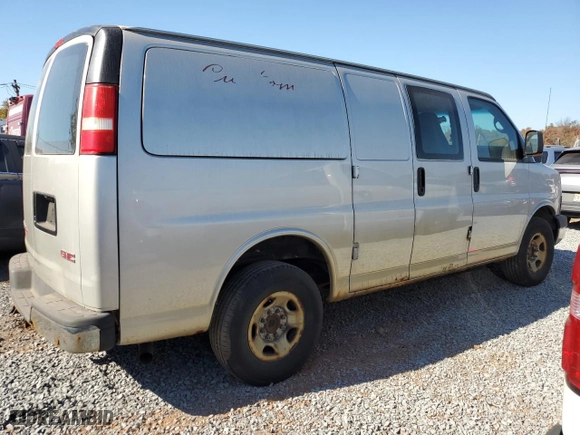 2007 GMC Savana Cargo Van with VIN 1GTGG25U171170258, listed as a Copart auction lot 76138614 with 113,364 mi miles and Clean Title. Bid and sale history available at carsss.com. Image 3.