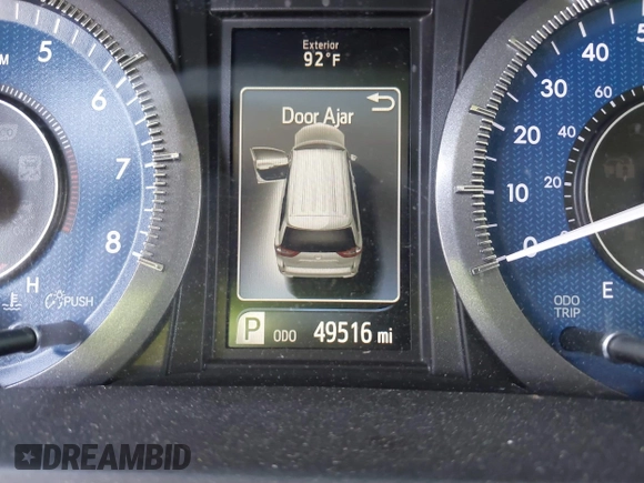 2015 Toyota Sienna XLE with VIN 5TDYK3DC7FS618571, listed as a IAAI auction lot 41930199 with 49,516 mi miles and . Bid and sale history available at carsss.com. Image 7.