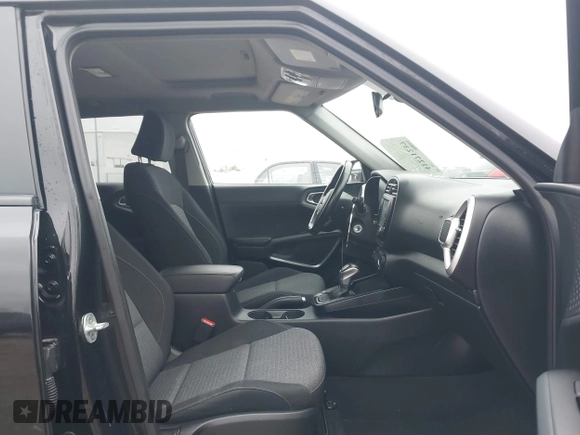2021 Kia Soul GT-Line with VIN KNDJ63AU4M7138014, listed as a IAAI auction lot 41271237 with 43,124 mi miles and . Bid and sale history available at DreamBid. Image 5.