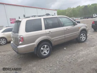 2007 Honda Pilot EX-L with VIN 5FNYF28557B016204, listed as a IAAI auction lot 41973596 with 161,398 mi miles. Bid and sale history available at carsss.com. Image 4.