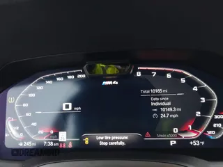 2023 BMW M4 Competition xDrive с VIN WBS43AZ00PCM16326, выставлен на аукционе IAAI как лот 42153872 с пробегом 10 165 миль миль и . История ставок и продаж доступна на DreamBid. Изображение 7.