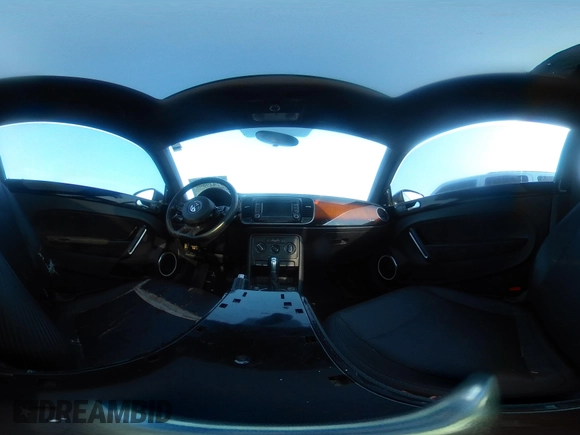 2013 Volkswagen Beetle 2.5L w/Sun/Sound/Nav с VIN 3VWJP7AT7DM677581, выставлен на аукционе IAAI как лот 42429868 с пробегом Не указан миль и . История ставок и продаж доступна на DreamBid. Изображение 24.
