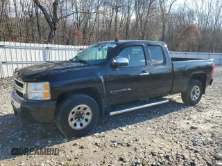 2010 Chevrolet Silverado 1500 LS with VIN 1GCSKREA4AZ163482, listed as a Copart auction lot 84028464 with 108,989 mi miles and Clean Title. Bid and sale history available at DreamBid. Image 1.