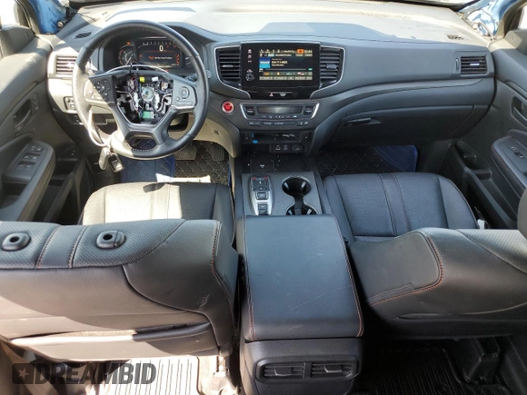 2024 Honda Passport TrailSport with VIN 5FNYF8H6XRB008887, listed as a Copart auction lot 56311425 with 18,627 mi miles and Salvage title. Bid and sale history available at DreamBid. Image 8.
