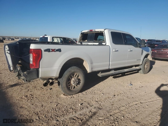 2018 Ford Super Duty F-350 SRW XL with VIN 1FT8W3BT2JEB50965, listed as a Copart auction lot 43549585 with NaN miles and Salvage Title. Bid and sale history available at carsss.com. Image 3.