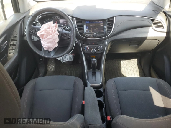 2020 Chevrolet Trax LS z VIN KL7CJKSB7LB021423, wystawiony jako Copart lot #57650815 z przebiegiem 60 282 mil mil oraz Szkoda całkowita • Salvage title. Historia ofert i sprzedaży dostępna na DreamBid. Obrazek 8.