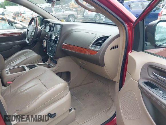 2013 Chrysler Town & Country Limited z VIN 2C4RC1GG0DR809789, wystawiony jako IAAI lot #42375930 z przebiegiem 102 545 mil mil oraz . Historia ofert i sprzedaży dostępna na DreamBid. Obrazek 5.