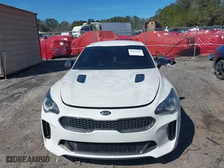 2020 Kia Stinger GT-Line with VIN KNAE15LA3L6081076, listed as a IAAI auction lot 41649606 with 7,800 mi miles. Bid and sale history available at carsss.com. Image 6.