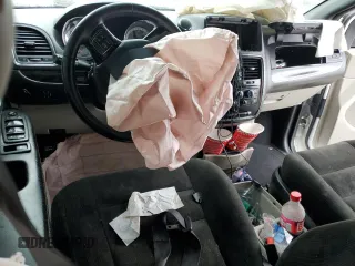 2016 Dodge Grand Caravan SE Plus z VIN 2C4RDGBG1GR263290, wystawiony jako Copart lot #50416415 z przebiegiem Nie podano mil oraz Szkody całkowita. Historia ofert i sprzedaży dostępna na DreamBid. Obrazek 8.