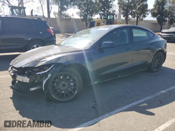 2025 Tesla Model 3 Long Range with VIN 5YJ3E1EA8SF896333, listed as a Copart auction lot 61876445 with 5,690 mi miles and Salvage title. Bid and sale history available at DreamBid. Image 1.