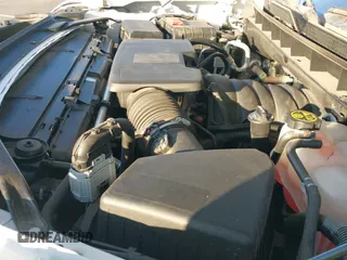 2023 Cadillac Escalade 4WD Sport с VIN 1GYS4FKL7PR286940, выставлен на аукционе IAAI как лот 40702874 с пробегом 7 981 миль миль и . История ставок и продаж доступна на DreamBid. Изображение 19.