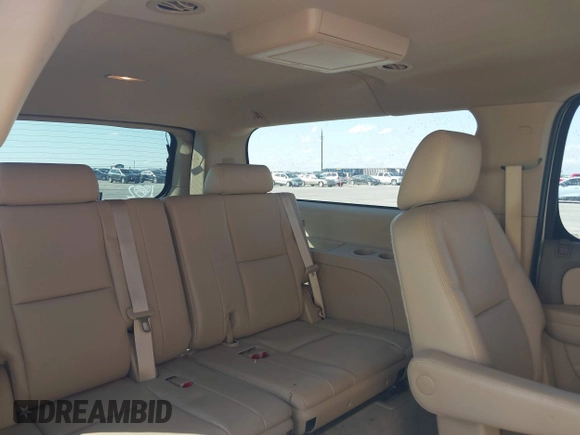 2013 GMC Yukon XL SLT with VIN 1GKS1KE07DR362570, listed as a IAAI auction lot 41500425 with 89,352 mi miles. Bid and sale history available at carsss.com. Image 8.