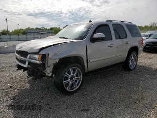 2008 Chevrolet Tahoe 3LT z VIN 1GNFK130X8J195172, wystawiony jako Copart lot #55851875 z przebiegiem 281 391 mil mil oraz Nie do naprawy • Non repairable. Historia ofert i sprzedaży dostępna na DreamBid. Obrazek 1.