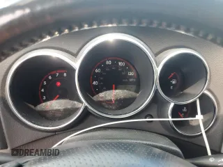 2005 Toyota Matrix STD z VIN 2T1LR30E05C415655, wystawiony jako Copart lot #55730185 z przebiegiem 124 487 mil mil oraz Szkody całkowita. Historia ofert i sprzedaży dostępna na DreamBid. Obrazek 9.