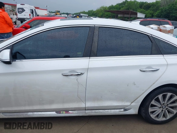 2016 Hyundai Sonata Sport with VIN 5NPE34AF7GH349130, listed as a IAAI auction lot 42158546 with 125,374 mi miles and . Bid and sale history available at carsss.com. Image 14.