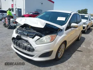 2013 Ford C-Max SE z VIN 1FADP5AU1DL518916, wystawiony jako IAAI lot #42452252 z przebiegiem 250 862 mil mil oraz . Historia ofert i sprzedaży dostępna na DreamBid. Obrazek 18.