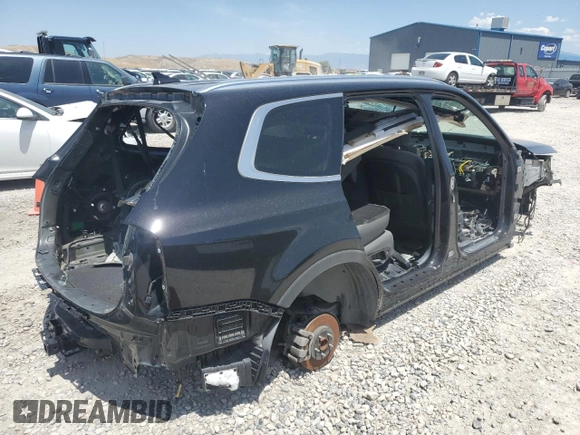 2020 Kia Telluride SX with VIN 5XYP54HC0LG039773, listed as a Copart auction lot 62792925 with Not provided miles and Salvage title. Bid and sale history available at DreamBid. Image 3.