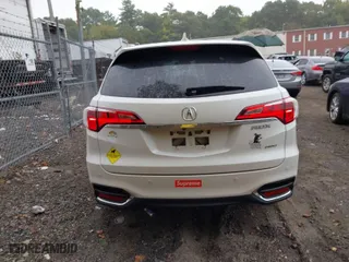 2018 Acura RDX w/Advance Pkg with VIN 5J8TB4H70JL009007, listed as a IAAI auction lot 40382722 with 104,933 mi miles. Bid and sale history available at carsss.com. Image 17.