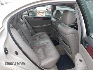 2003 Lexus ES with VIN JTHBF30G330101610, listed as a IAAI auction lot 42010075 with 178,796 mi miles. Bid and sale history available at carsss.com. Image 8.