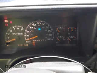 1999 Chevrolet Tahoe Z71 z VIN 1GNEK13R8XJ523049, wystawiony jako IAAI lot #41992101 z przebiegiem 180 169 mil mil oraz . Historia ofert i sprzedaży dostępna na DreamBid. Obrazek 7.
