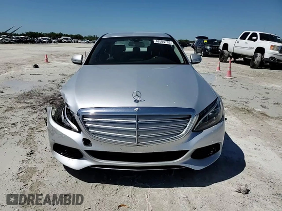 2015 Mercedes-Benz C-Class C 300 Luxury with VIN 55SWF4KB5FU019618, listed as a Copart auction lot 48504765 with 124,260 mi miles and Salvage Title. Bid and sale history available at carsss.com. Image 10.