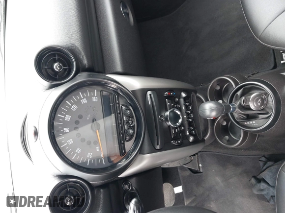 2016 MINI Countryman with VIN WMWZB3C55GWR46917, listed as a IAAI auction lot 42421995 with 23,157 mi miles and . Bid and sale history available at DreamBid. Image 11.