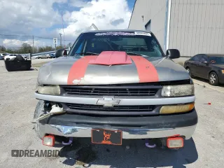 2000 Chevrolet Silverado 1500 with VIN 1GCEK14V7YE221413, listed as a Copart auction lot 48989804 with 0 mi miles and Non Repairable. Bid and sale history available at carsss.com. Image 5.